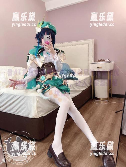 AT鲨 看AT鲨这组定制图片,舞蹈室的少女把优雅的空气都带进了画里,让人不禁想要继续看。
