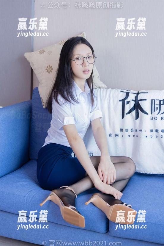 BoBoSocks袜啵啵-菠萝 BoBoSocks袜啵啵 - 原图中的菠萝对肉丝情有独钟,别问我为什么