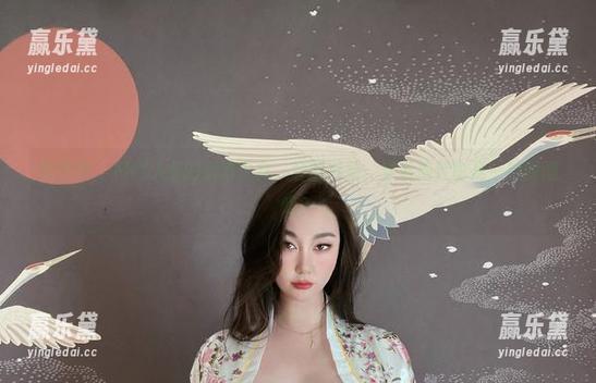 微密圈 - MIYA家的居家少女，套图更新，穿着拖鞋也是一种时尚吗？