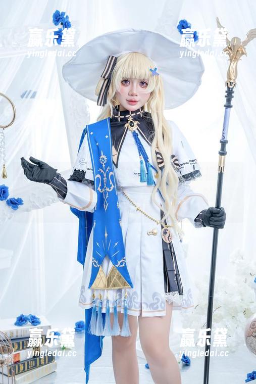 PoppaChan PoppaChan的全套写真,一边祝福美好,一个小侧身,满满都是“惠惠”的味道。