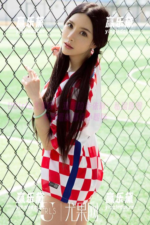 UGirls尤果网 - 透明的乔依琳：私房原图中藏着的那点小暧昧