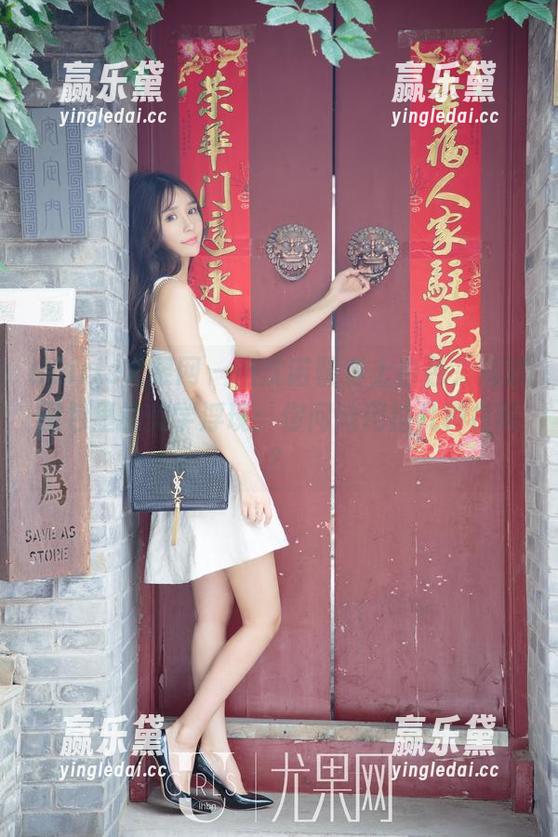 UGirls尤果网 - 当沈诺馨穿上白色，高清图包里的美学浮现：你问她用过几种白吗？