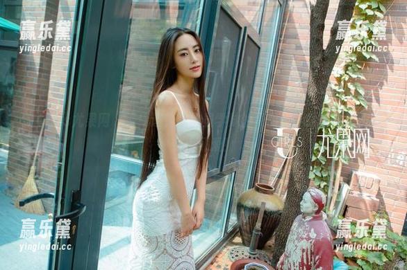 UGirls尤果网 - 看！这是陈怡曼学妹的原图，下载了你也能秒变小可爱！