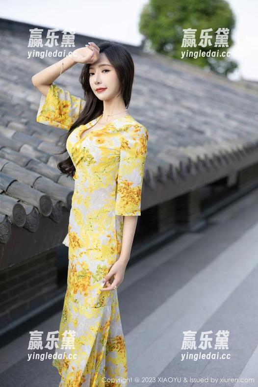 XIAOYU语画界 - 王馨瑶yanni每次更新图包就让我想买毛衣了，难道这是“毛衣诱惑”的新一波？