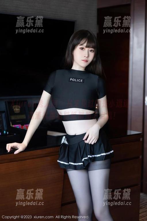 Xiuren秀人网 - 从未见过的是小逗逗，高清礼服给壁纸都加了点戏！