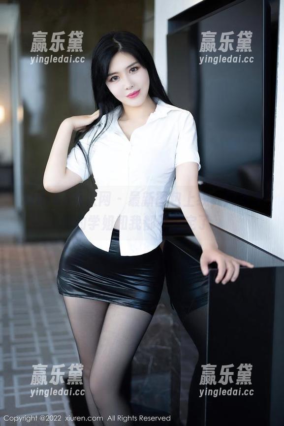Xiuren秀人网-风景尤美 Xiuren秀人网 - 最新图包上线,风景尤美的学姐和我都不淡定了。