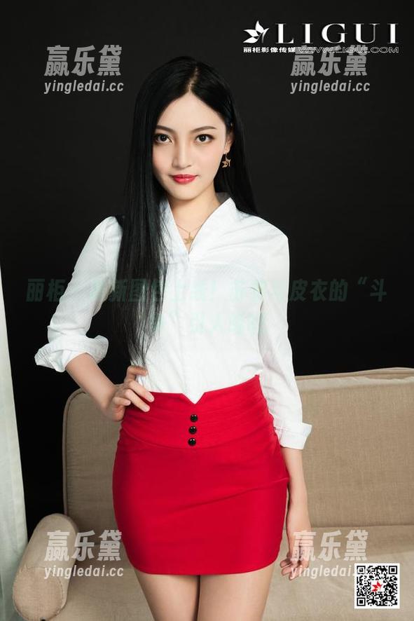 丽柜-苏黎 丽柜 - 最新图包上线!苏黎与皮衣的“斗争”引人唏嘘