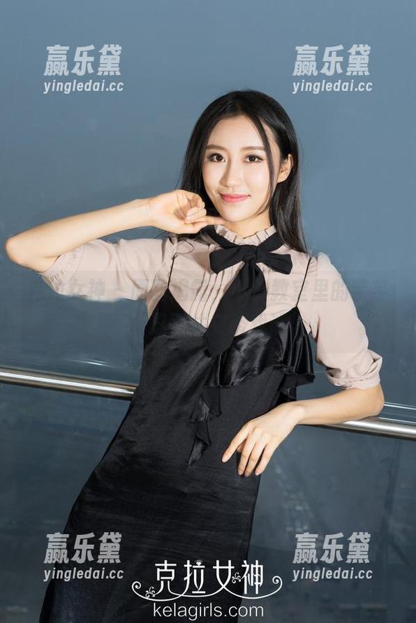 克拉女神 - 原图揭露，小小教室里的芊芊，忍不住夹带戏谑