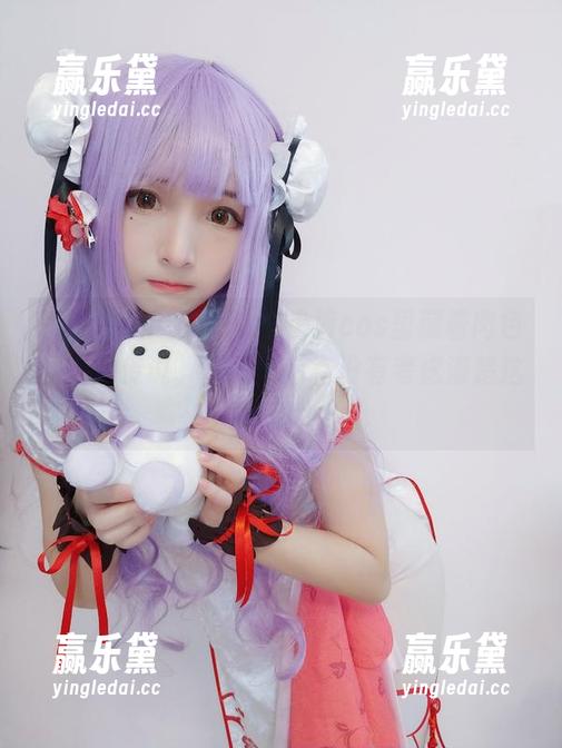 古川kagura 听说古川kagura的热裤cos里藏着肉色丝腿的传说,下载之前有没有考虑清楚这种吸引力?