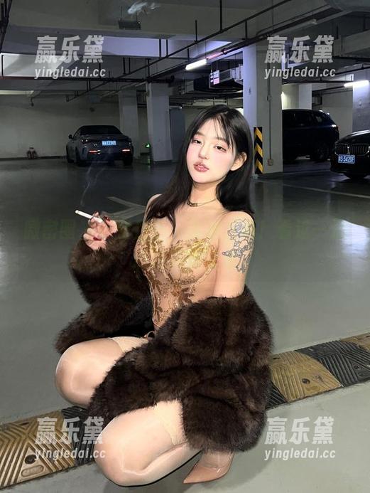 微密圈 - 小优优子，女神写真！看过一遍还想多看几遍