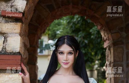 尤物馆 - 快来体验nova李雅的制服写真：免费，可发朋友圈并霸屏！