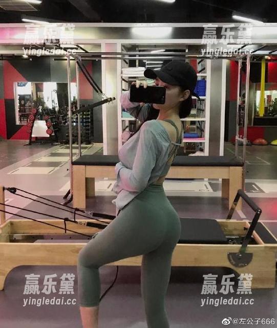 微密圈 - 左公子666的写真，教室瞬间变身灵感发源地