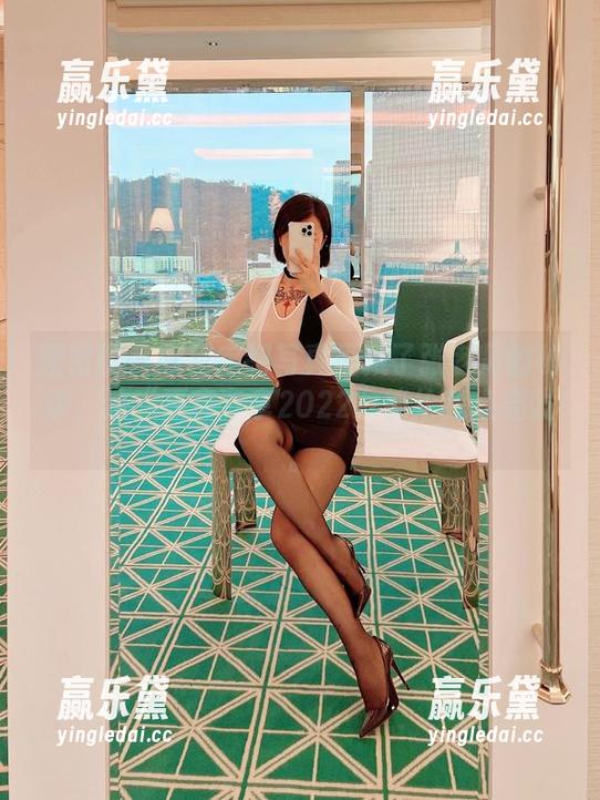 微密圈 - 希望定制写真里藏了张老师的秘诀，这“嘉宾专享2022”能给我点启发。