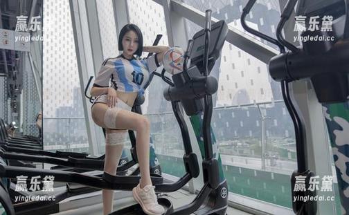 果儿Victoria 微密圈 - 高清捕捉,果儿Victoria的黑丝短裙,我们可不可以这样看待服装的力量?