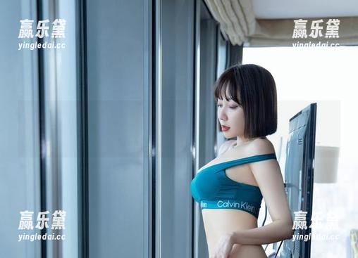 微密圈 - 果儿Victoria呈现，连体包臀与黑丝的流行HD照片！