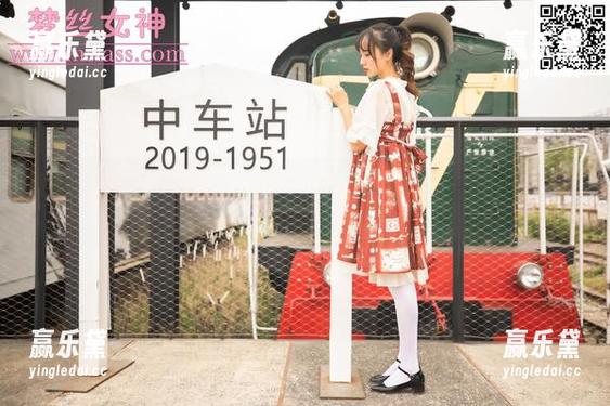 梦丝女神-宁夏 梦丝女神 - 宁夏的教室图册,随意到像在午后打盹儿,居然还挺有韵味。