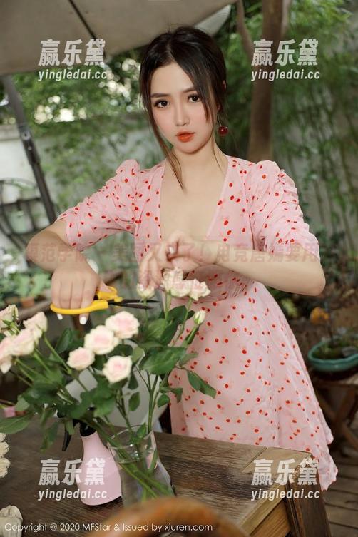 模范学院 - 美图又来了！电竞唐嫣要用奶牛的资源感征服你。