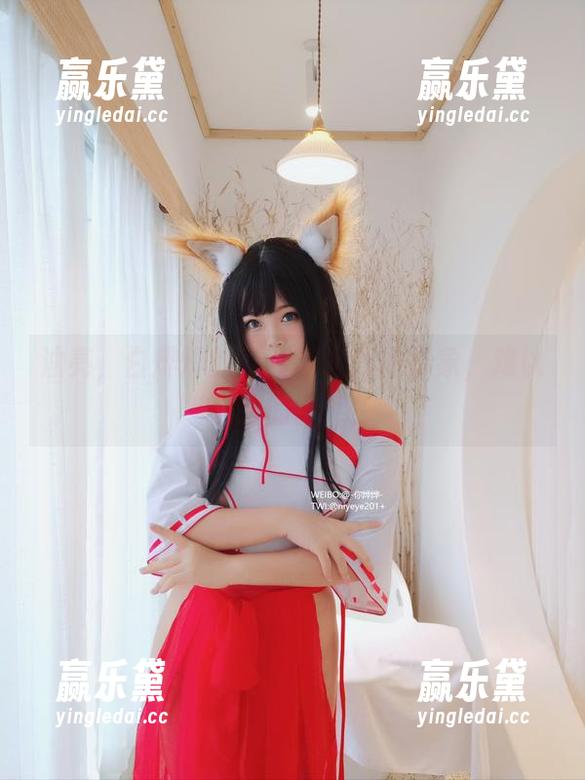 白烨烨 油亮,白烨烨的写真超出我的想象,难以自拔的图库!