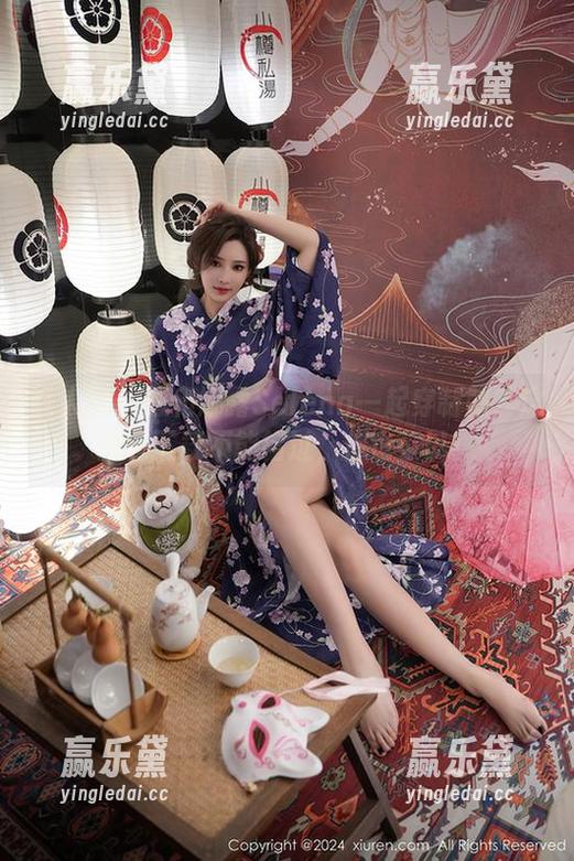 秀人网 - 想和娜露Selena一起穿制服？这图包下载不能错过，你也可以！