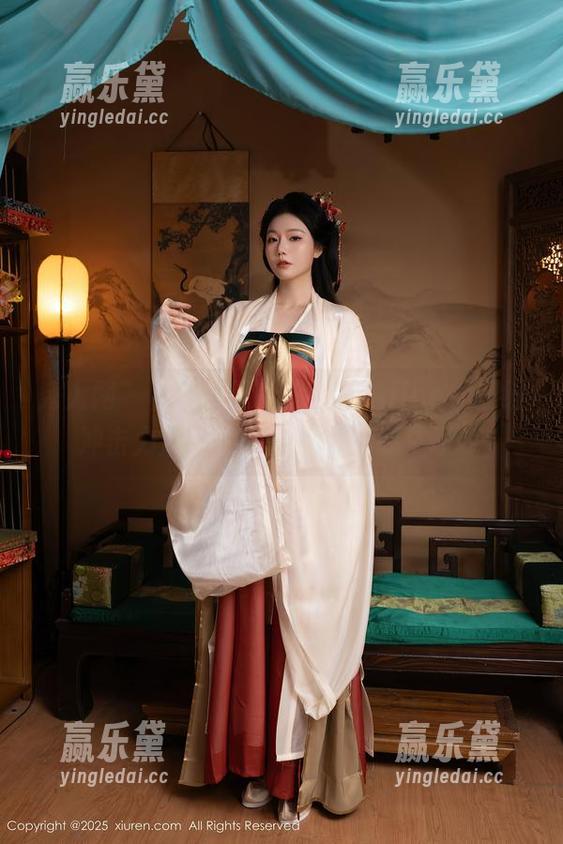 秀人网 - 当修女遇上容容容Alice，在线冲击力满分的图片就这样诞生了！