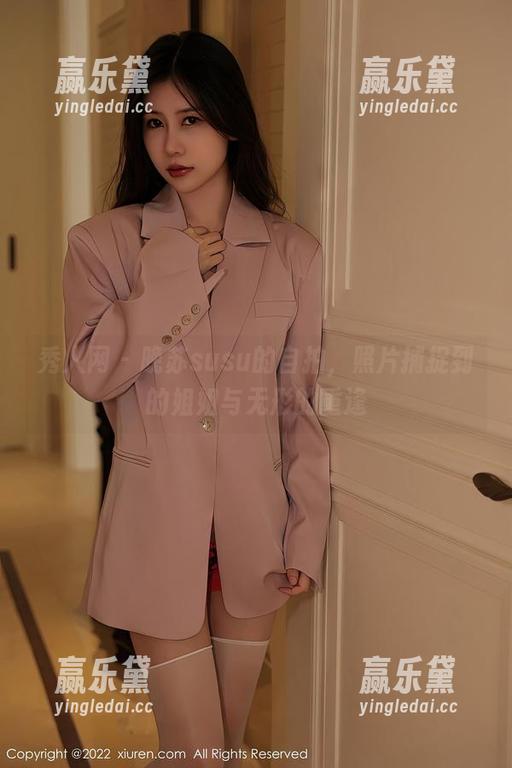 秀人网-晚苏susu 秀人网 - 晚苏susu的自拍,照片捕捉到的姐姐与无形的重逢