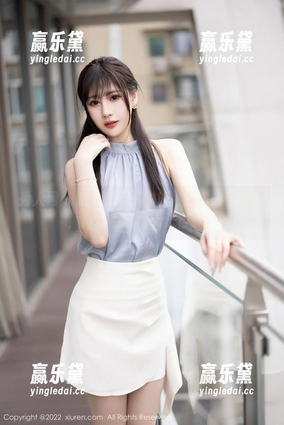 秀人网 - 陈茜妮zoe的旗袍那是一个美图，放下手机也无法自拔！