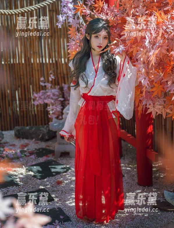 秋和柯基 柯基也爱万圣节,秋和柯基送你免费图片大礼包!