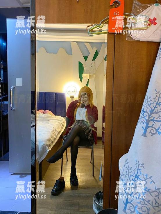 看高清版的芋圆侑子兔女郎，下载难度不大，只是你心里得纠结一下。