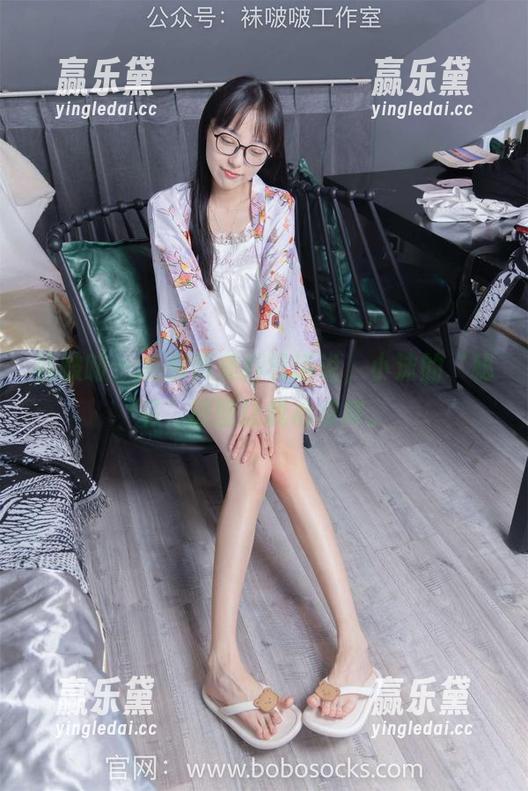 袜啵啵-小沫 袜啵啵 - 私房照美得没话说,小沫的“秘书”原图让我心痒痒。