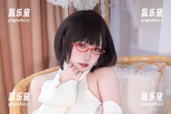 哇，这张泳装写真，贞子蜜桃该给九月舰长打几分？