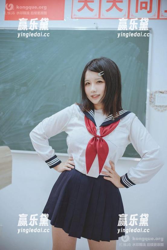 阿半今天很开心 阿半今天很开心的透明女仆私拍,为什么每次都让人想起喝水?