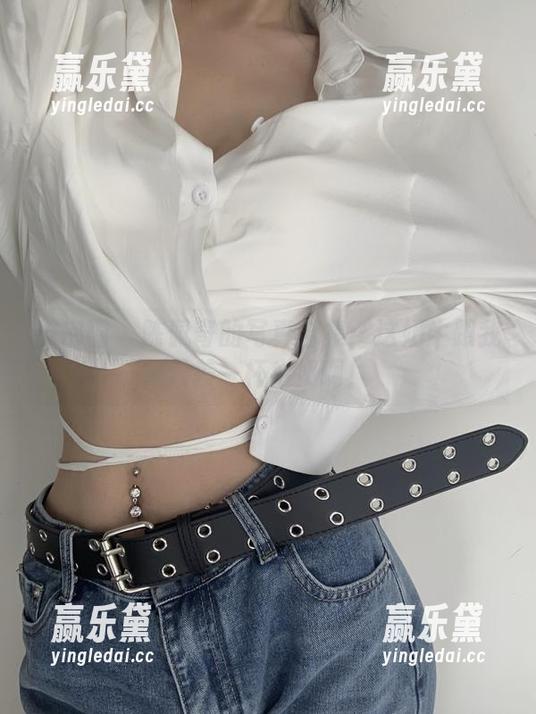 微密圈 - 陈佩奇的写真合集：这奶牛跟我只差一杯牛奶啊！